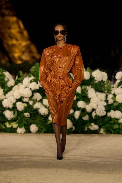 Look 33